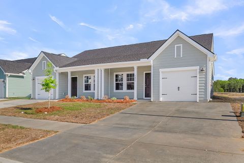 5054 Blackberry Lane pending home in Tea Farm, Ravenel, SC