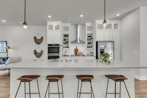 812 Kings Oak Court 3
