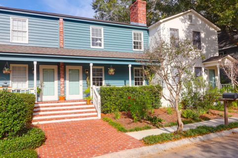 1530 Village Square 1
