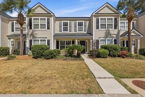 4826 Willow Brook Lane active home in Wescott Plantation, Summerville, SC