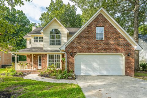 8167 Sherbrooke Lane