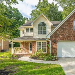 8167 Sherbrooke Lane