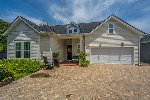 1657 Adventure Crossing Unit 118