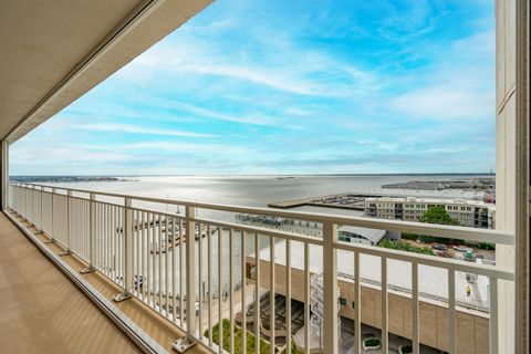 330 Concord Street H 12 H active home in Dockside, Charleston, SC