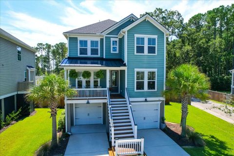 414 Amalie Farms Drive