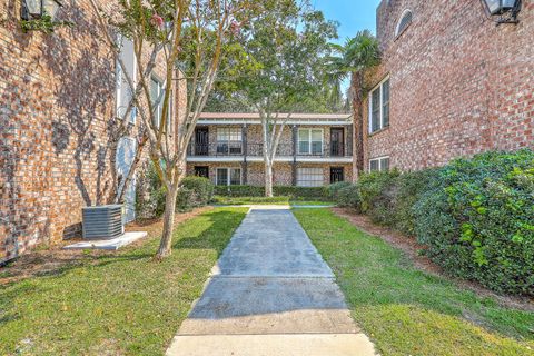 870 Colony Drive 2