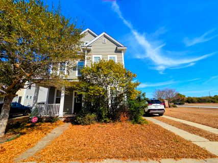 186 Avonshire Drive