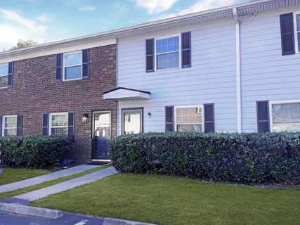 21 Rivers Point Row 10c