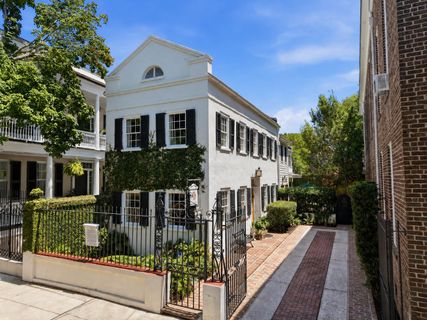 35 Wentworth Street