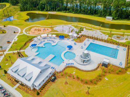 800 Baywood Lane