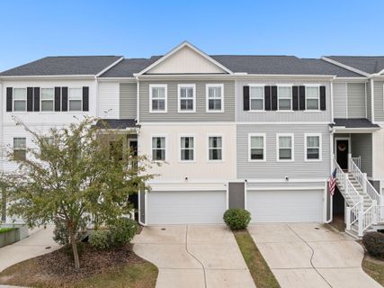 574 Mclernon Trace