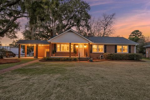 615 Wantoot Boulevard