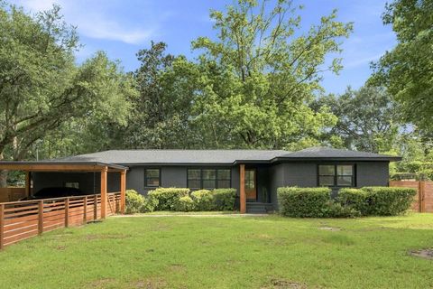 Homes in East Oak Forest, Charleston