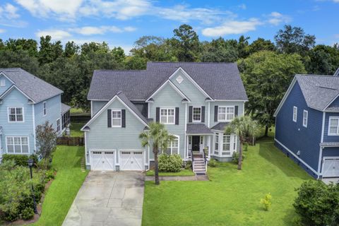 1235 White Tail Path