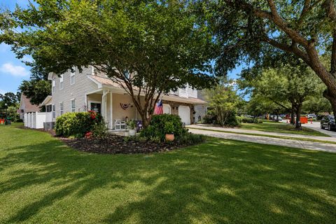 1502 Royal Colony Road