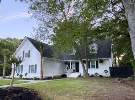 27 Fitzroy Drive active home in Shadowmoss, Charleston, SC