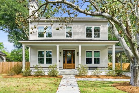 18 Riverdale Drive