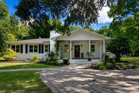 2760 Trucklands Road active home in Johns Island, Johns Island, SC