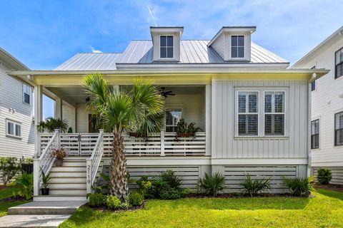 2119 Boatwright Road active home in Kiawah River, Johns Island, SC