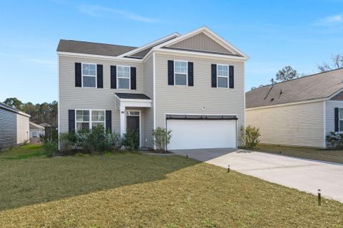 178 Cloverleaf Street active home in Reserve at Mallard Crossing, Summerville, SC