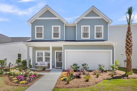 265 Clarabelle Lane active home in Six Oaks, Summerville, SC