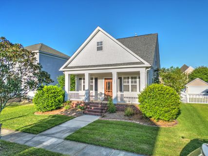 203 Hydrangea Street