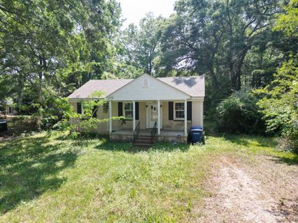 1740 Dogwood Road active home in Pierpont, Charleston, SC
