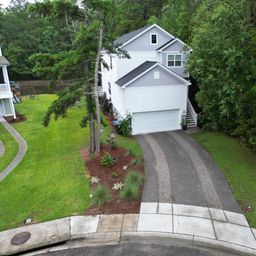 1936 Chestnut Oak Lane
