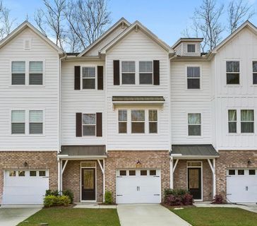 5226 New Palm Court active home in Wescott Plantation, Summerville, SC