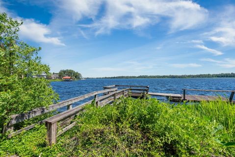 1813 Fishing Island Road