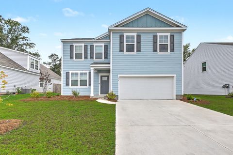 146 Morning View Way active home in Lakeview At Kitfield, Moncks Corner, SC