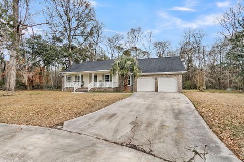 104 Meadowlark Court