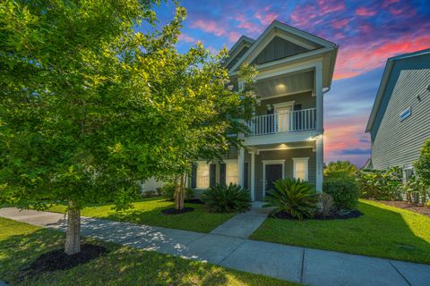 1676 Emmets Road active home in The Oaks At St Johns Crossing, Johns Island, SC