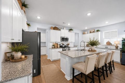 1037 Fitzgerald Court active home in Summers Corner, Summerville, SC