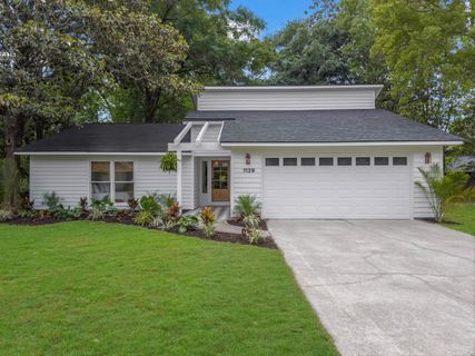 1129 Yorktown Court
