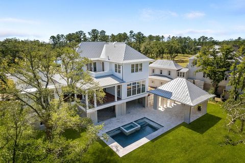 925 Fish Camp Road active home in Daniel Island Park, Charleston, SC
