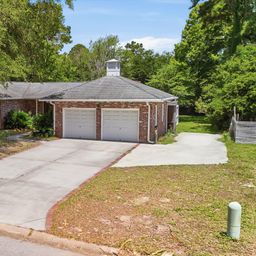 686 Pelzer Drive
