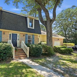 7 Garden Corner Court
