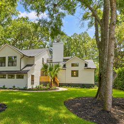 1134 Greenview Lane