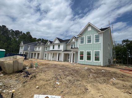 723 Alma Square Drive active home in Abbey Walk, Moncks Corner, SC