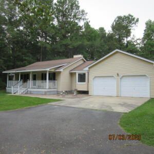 302 Summerset Lane