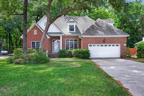 5425 Roxbury Drive