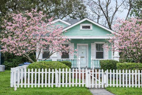 103 Tall Oak Avenue