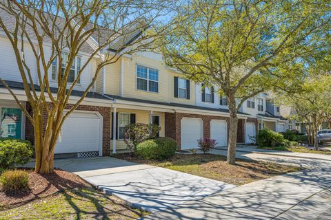 8617 Grassy Oak Trail active home in Coosaw Commons, North Charleston, SC
