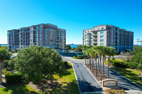 222 S Plaza Court