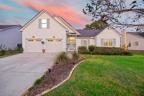 1075 Wayfarer Lane