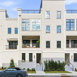 622 Waterman Street 622