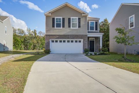 827 Kirby Court active home in Grand Oaks Plantation, Charleston, SC