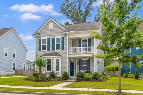2073 Kemmerlin Street active home in Oakfield, Johns Island, SC