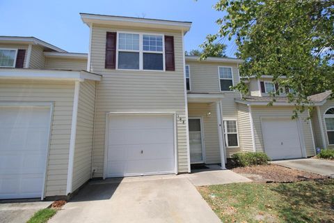 102 Chestnut Oaks Court active home in Grand Oaks Preserve, Ladson, SC